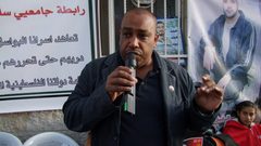 الاحتلال يمدد اعتقال مدير نادي الأسير في القدس