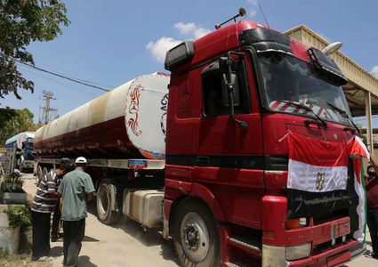 إدخال شاحنات وقود مصري عبر معبر رفح