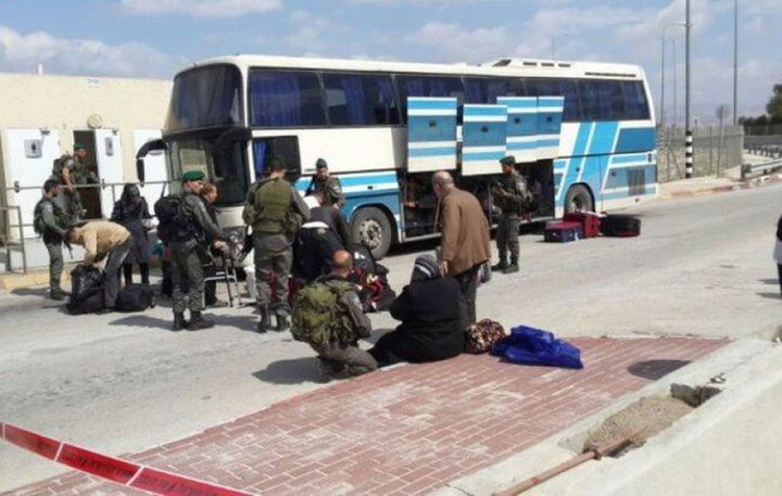 اعتقال شاب بزعم حيازته مسدسا على معبر الكرامة