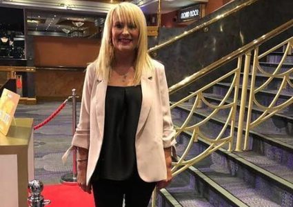 المرأة الأكثر حظاً في العالم.. عالجت السرطان بالحشيش وفازت بـ 84 ألف إسترليني