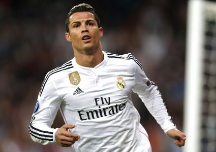 جماهير فلامينغو: أعطونا 100 مليون يورو ورونالدو "على البيعة"