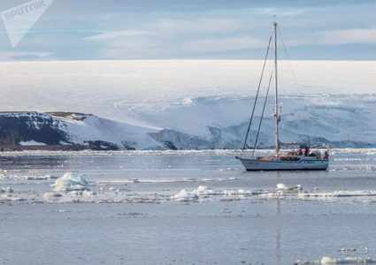سفينة صينية ثورية "لغزو" القطب الشمالي