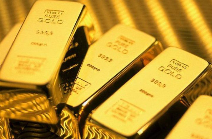 الذهب يهبط قبل قرار الفائدة الأمريكي