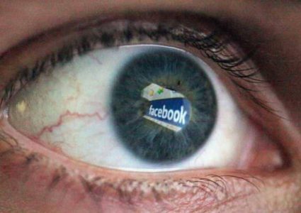 شرطة مارك زوكربيرغ السرية تعكس الوجه المظلم من فيسبوك