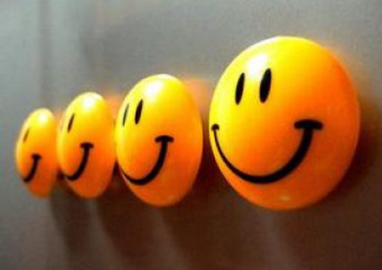 العالم يحتفل بيوم السعادة.. تعرف على قصته