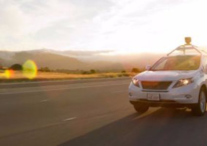 أوبر توقف اختبار سياراتها ذاتية القيادة بعد وفاة أحد المشاة