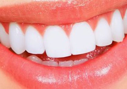 عالج التصبغات على أسنانك بالليزر