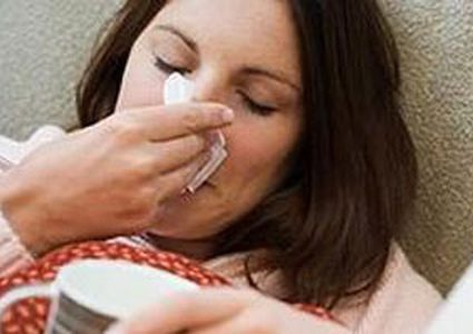 استخدم الطب البديل وعالج الزكام بالماء والملح والثوم