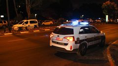 تضرر مركبة لشرطة الإحتلال اثر رشقها بالحجارة في القدس