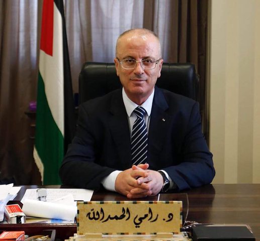 رئيس الوزراء لنساء فلسطين: بكن ومعكن ولأجلكن سيبزغ فجر الحرية