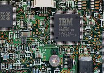 "IBM" تطلق كمبيوترا بحجم حبة ملح!