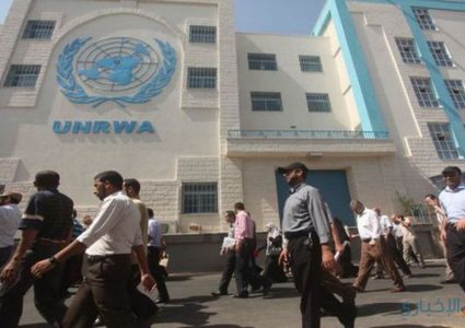الكويت تسلم "أونروا" مليوني دولار لدعم الفلسطينيين