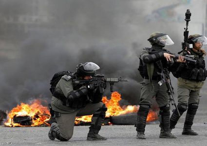 61 % من "الإسرائيليين" يخشون تصعيداً فلسطينياً محتملا بعد نقل السفارة الأمريكية