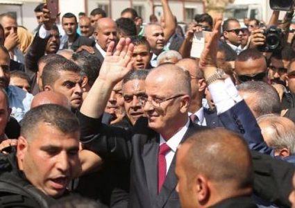 الحكومة: حماس ترسم وتنفذ سيناريوهات مشوهة حول محاولة اغتيال الحمدالله