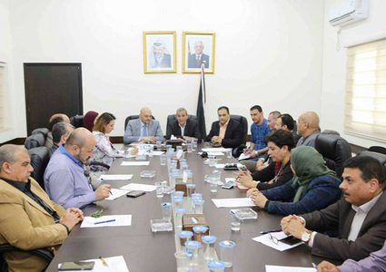 وزارة العمل ومحافظة قلقيلية تبحثان آفاق التعاون المشترك