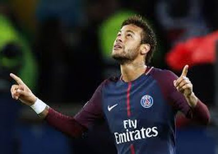 نيمار يتابع علاجه