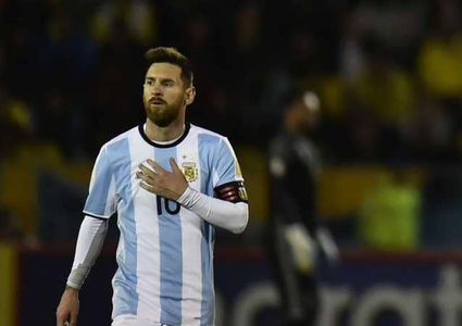 مشاركة ميسي في ودية إيطاليا خطر بسبب مشكلة عضلية