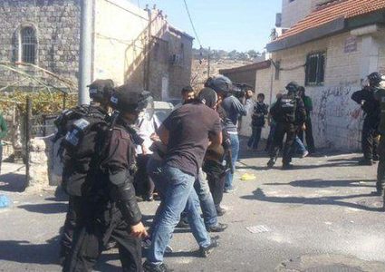 اعتقال المصور الصحافي "أكرم العمور" في مواجهات شرق بيت لحم