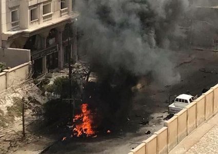 بالفيديو والصور: مقتل شخصين ونجاة مدير أمن الإسكندرية من تفجير سيارة مفخخة