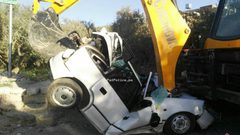 الشرطة تتلف 48 مركبة وتلقي القبض على مطلوبين بنابلس