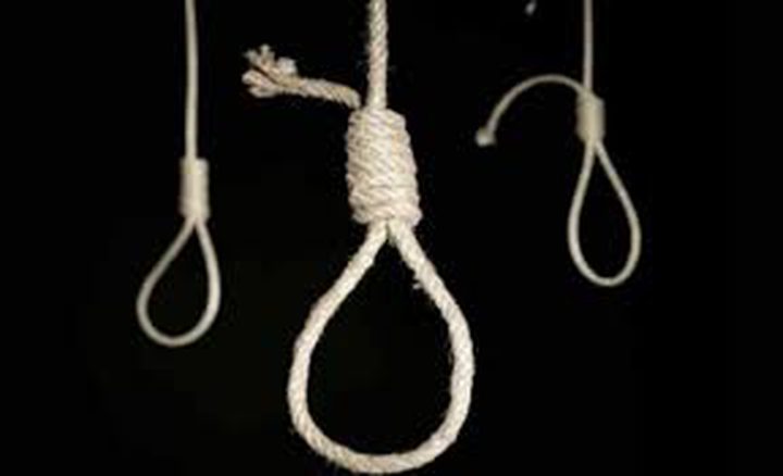 العثور على فتاة جثة هامدة معلقة بحبل في البيرة والشرطة تفتح تحقيقا