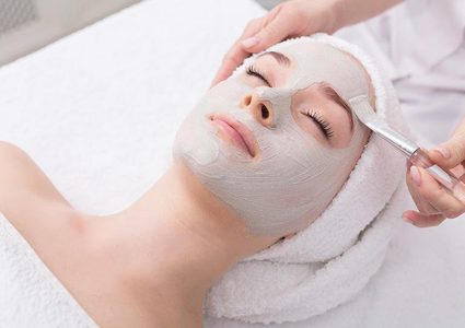 فوائد زبدة الشيا على البشرة