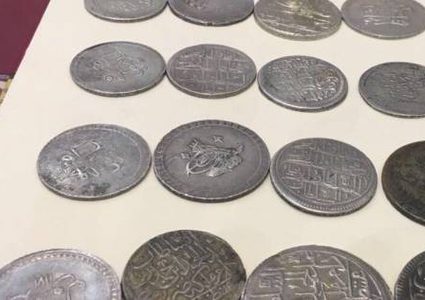 ضبط 39 قطعة اثرية والقاء القبض على شخصين