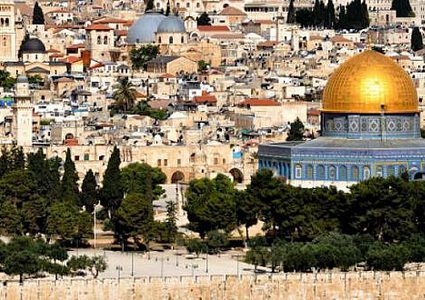 دائرة شؤون المفاوضات تنظم جولة ميدانية في القدس المحتلة بمناسبة عيد الفصح المجيد