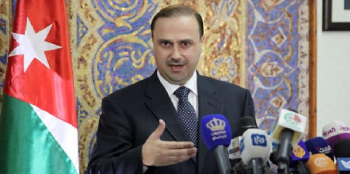 الاردن يقرُّ عقوبات بحق الموظف "الضعيف"