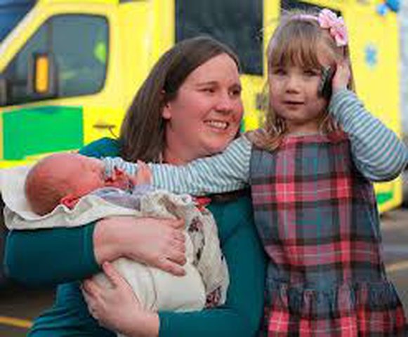 طفلة تنقذ والدتها من الموت!