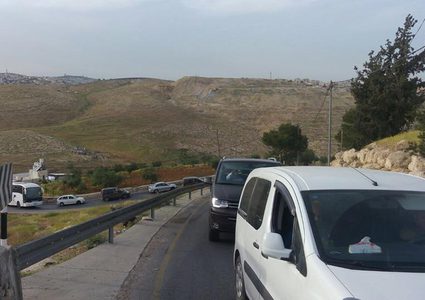 إغلاق حاجز "بيت إيل" وأزمة مرورية على حاجز "الكونتينر"