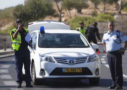 الاحتلال يعتقل فلسطينيا بزعم محاولة تنفيذ عملية (فيديو)