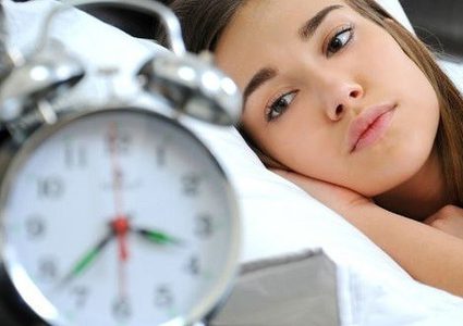 قلة النوم تمهد الطريق للبدانة