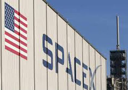 4 آلاف قمر صناعي لتوفير الإنترنت للعالم