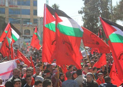 "الديمقراطية": مسيرات العودة تأكيد جديد على حق العودة ورفض مشاريع ترامب ونتنياهو