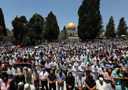 خطيب "الأقصى": كل قرارات الاحتلال الخاصة بالأقصى باطلة ومرفوضة