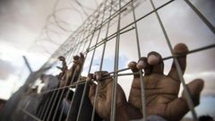 أسيران يدخلان أعوامًا جديدة في سجون الاحتلال