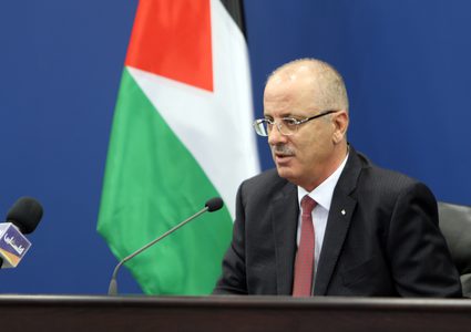 الحمد الله يحمل حكومة الاحتلال مسؤولية الاعتداء على شعبنا