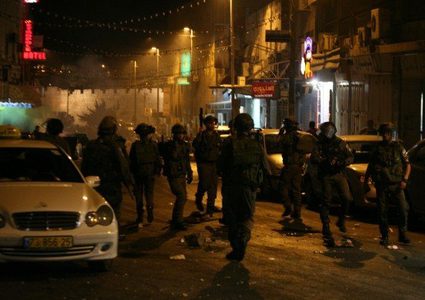 الاحتلال يعتقل 4 مواطنين من الخليل