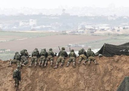 الاحتلال يعتقل ثلاثة شبان حاولوا التسلل جنوب غزة