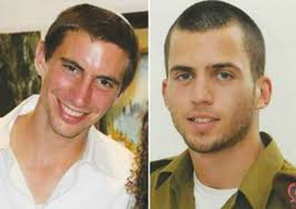 عائلة "هدار غولدن" تطالب باستخدام جثامين الشهداء كورقة مساومة