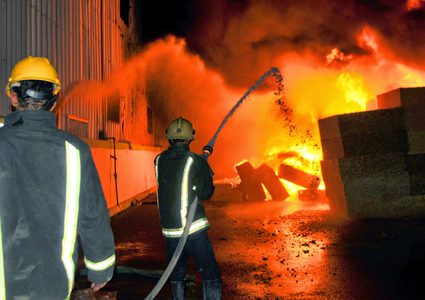 اندلاع حريق هائل في نابلس