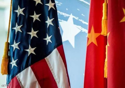 الدولار ينخفض مع تفاقم نزاع تجاري بين الصين وأمريكا