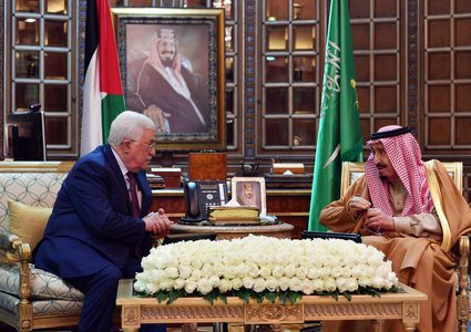 خادم الحرمين يؤكد لترامب دعم السعودية قيام دولة فلسطينية وعاصمتها القدس