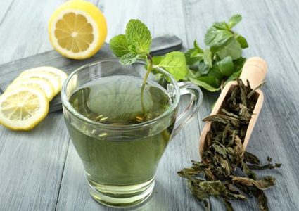 اصنعيه بنفسك: ماء منظف لسموم الجسم