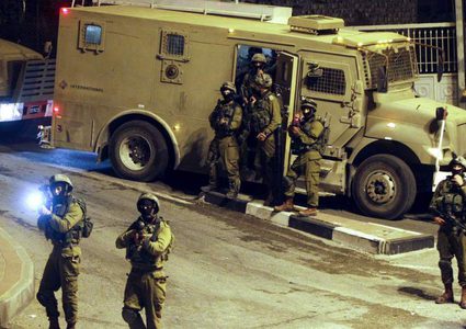 الاحتلال يعتقل ثلاثة شبان من جنين