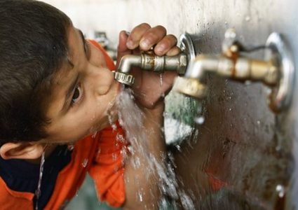 "اليونيسيف": أقل من 4% من المياه الجوفية في غزة صالحة للاستعمال