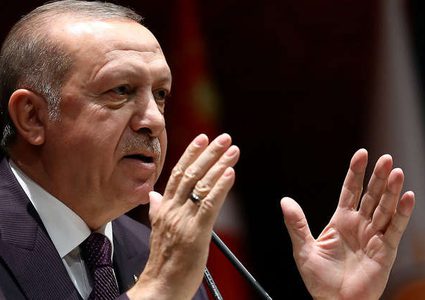 أردوغان: فرنسا تؤوي "إرهابيين" في قصر الإليزيه