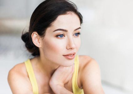 إذا كانت بشرتكِ حساسة.. احذري من هذه المكونات الطبيعية