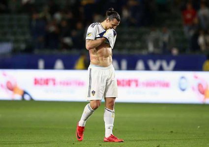 إبراهيموفيتش يتعثر في اللقاء الثاني